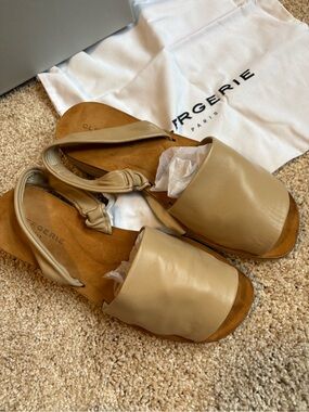 NIB Robert Clergerie Taupe Leather Slingback Slide Sandals